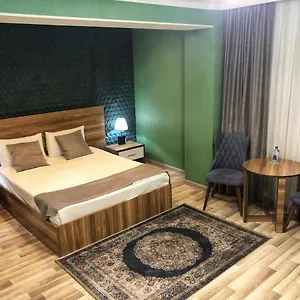 Otel Gallery Lux Bakü