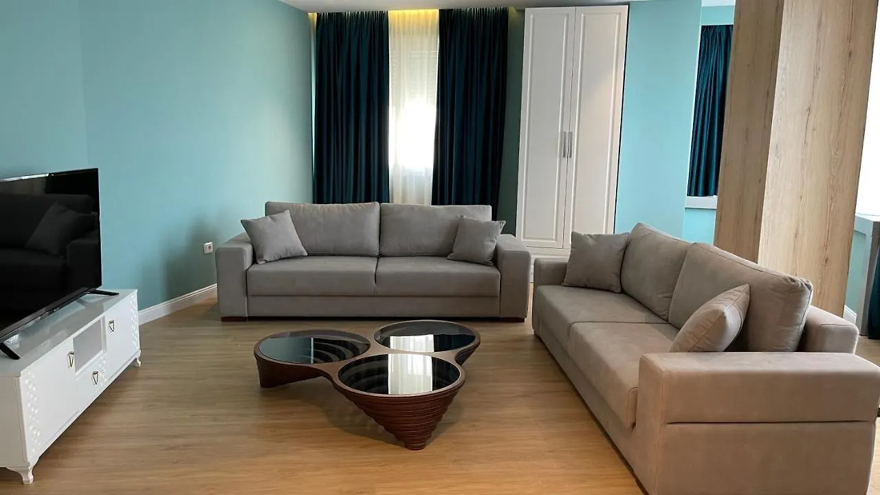 ****  Granda Hotel Yzberish Albania