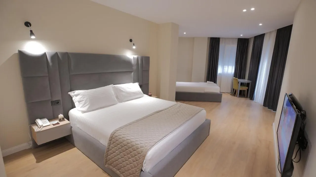 Granda Hotel Yzberishti