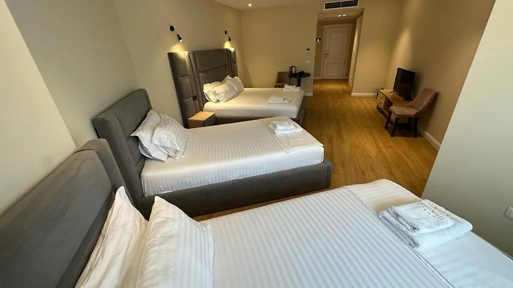 Granda Hotel Yzberish