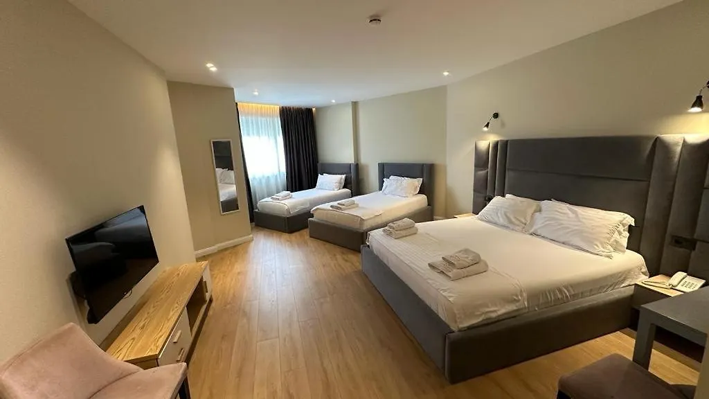 Granda Hotel Yzberish